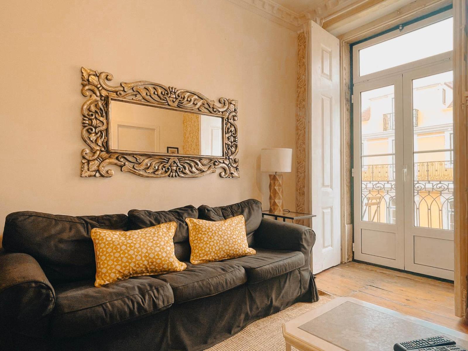 Baixa Pombalina - 4 Bedroom Apartment Лиссабон Экстерьер фото